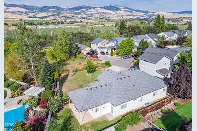 1630 Summer Place, Talent, OR 97540 - Photo 8