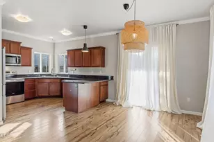 1630 Summer Pl, Talent, OR 97540 - Photo 14