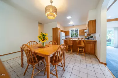 1513 Lithia Way, Talent, OR 97540 - Photo 12