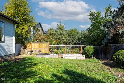 1513 Lithia Way, Talent, OR 97540 - Photo 32
