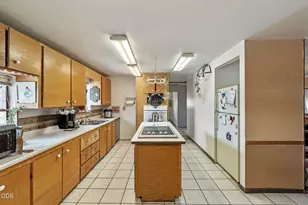 2717 Old Midland Rd, Klamath Falls, OR 97603 - Photo 24