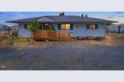 2717 Old Midland Road, Klamath Falls, OR 97603 - Photo 1