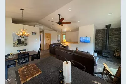 141239 Red Cone Drive, Crescent Lake, OR 97733 - Photo 6