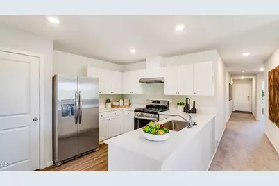 51771 Jubilee Pine Dr, La Pine, OR 97739 - Photo 4