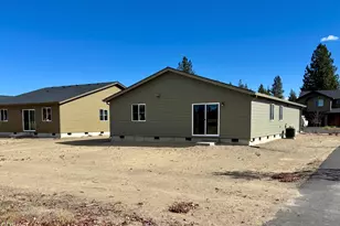 51771 Jubilee Pine Dr, La Pine, OR 97739 - Photo 2