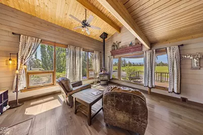 19100 Couch Market Road, Bend, OR 97701 - Photo 10