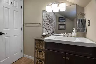 3242 NE Woodbury Ct, Bend, OR 97701 - Photo 12