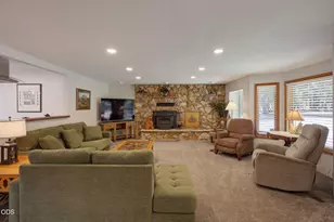 1650 Queens Branch Rd, Rogue River, OR 97537 - Photo 6