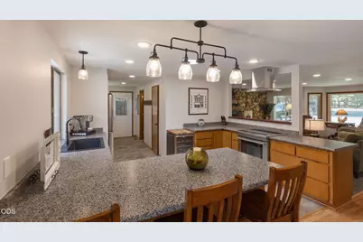1650 Queens Branch Road, Rogue River, OR 97537 - Photo 14