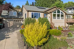 4773 Cloudcrest Dr, Medford, OR 97504 - Photo 4