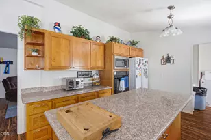 2322 Allen Creek Rd, Grants Pass, OR 97527 - Photo 14