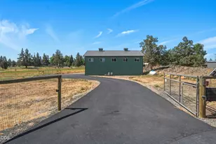 21785 Coyote Dr, Bend, OR 97702 - Photo 24
