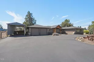 21785 Coyote Dr, Bend, OR 97702 - Photo 2