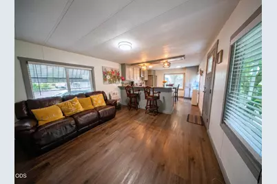 2335 Table Rock Road #SPC 34, Medford, OR 97501 - Photo 2
