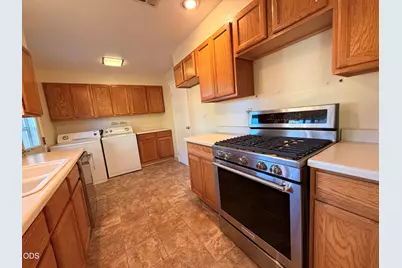 10687 McGuire Avenue, Klamath Falls, OR 97603 - Photo 10