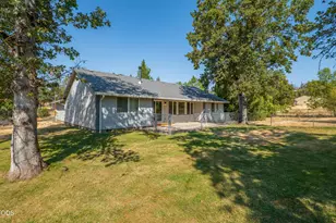 5498 Butte Falls Hwy, Eagle Point, OR 97524 - Photo 22