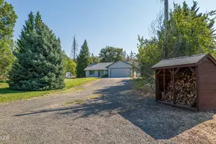 5498 Butte Falls Hwy, Eagle Point, OR 97524 - Photo 32