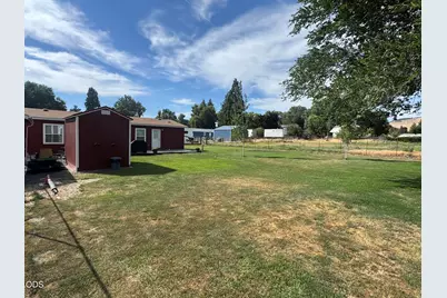 1939 Logan Street, Klamath Falls, OR 97603 - Photo 8