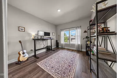63848 Hunters Circle, Bend, OR 97701 - Photo 16