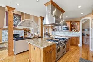 20100 Star Fire Ridge Ct, Bend, OR 97702 - Photo 22