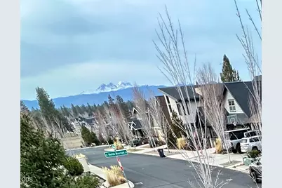 20637 SE Cougar Peak Drive, Bend, OR 97702 - Photo 4