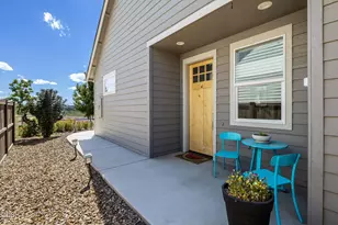 4319 SW Coyote Ave, Redmond, OR 97756 - Photo 2