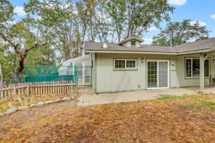 2590 Siskiyou Hwy, Ashland, OR 97520 - Photo 60