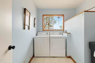 2590 Siskiyou Hwy, Ashland, OR 97520 - Photo 54