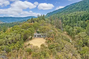 2590 Siskiyou Hwy, Ashland, OR 97520 - Photo 68