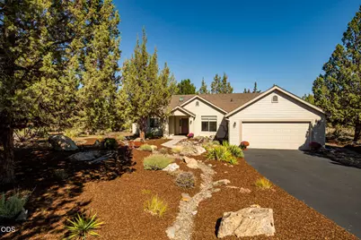 1230 Mourning Dove Court, Redmond, OR 97756 - Photo 2