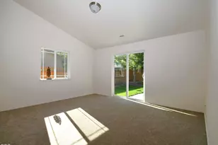3172 SW Deschutes Ave, Redmond, OR 97756 - Photo 10