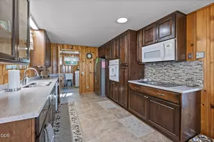 1604 S Adams Dr, Madras, OR 97741 - Photo 10