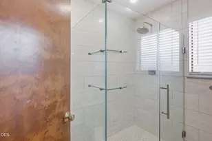 851 NE 10th St, Grants Pass, OR 97526 - Photo 16