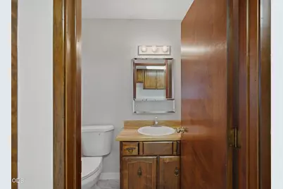 851 NE 10th Street, Grants Pass, OR 97526 - Photo 28