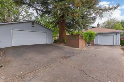 851 NE 10th Street, Grants Pass, OR 97526 - Photo 46