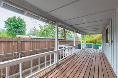 851 NE 10th Street, Grants Pass, OR 97526 - Photo 32