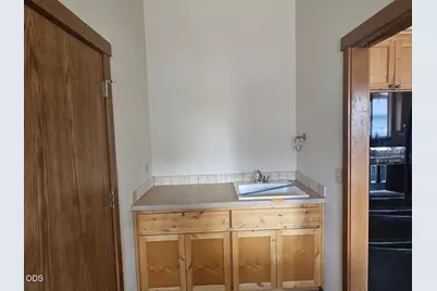 825 NW Poplar Place, Redmond, OR 97756 - Photo 8