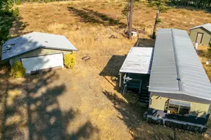 125 Floyd Ln, Cave Junction, OR 97523 - Photo 26