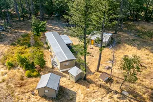 125 Floyd Ln, Cave Junction, OR 97523 - Photo 24