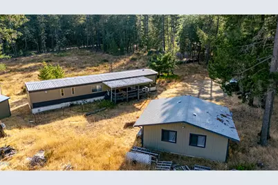 125 Floyd Lane, Cave Junction, OR 97523 - Photo 12