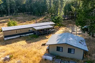 125 Floyd Ln, Cave Junction, OR 97523 - Photo 12