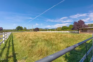4867 Lower River Rd, Grants Pass, OR 97526 - Photo 56