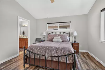 951 Village Circle, Medford, OR 97504 - Photo 14