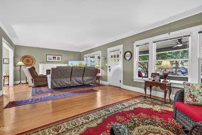 311 B Street, Ashland, OR 97520 - Photo 4