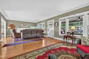 311 B St, Ashland, OR 97520 - Photo 4
