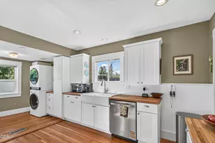 311 B St, Ashland, OR 97520 - Photo 10