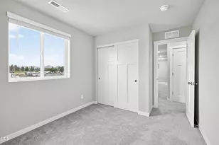 705 NW Walnut Ave, Redmond, OR 97756 - Photo 14