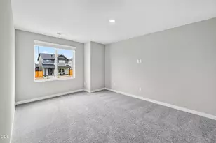 705 NW Walnut Ave, Redmond, OR 97756 - Photo 20