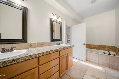 17040 Kasserman Drive, Bend, OR 97707 - Photo 6