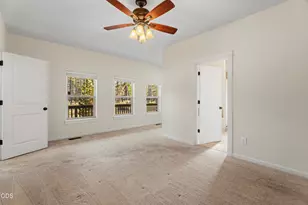 17040 Kasserman Dr, Bend, OR 97707 - Photo 4